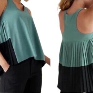 Athleta Swing‎ Forward Pleated Tank NWT SKUW469